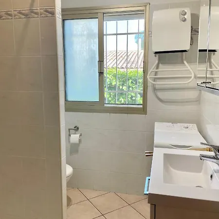 Les Ondes - Terrasse Rdc Calme Parking Proche *